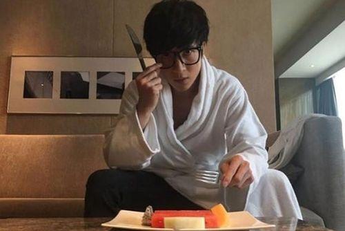 薛之谦吃瓜网红视频,揭秘娱乐圈幕后故事